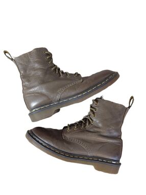 Dr. Martens Women's Brown Leather Combat Boots Size 6 Lace-Up Ankle Boots
